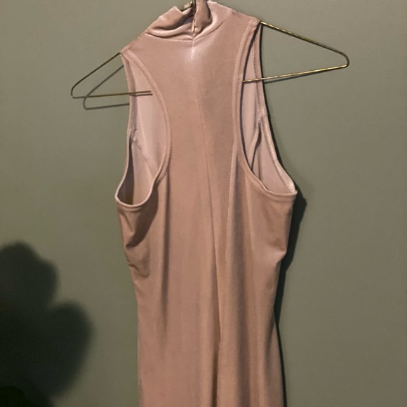 Boohoo suede sleeveless turtle neck midi dress - Picture 7 of 12